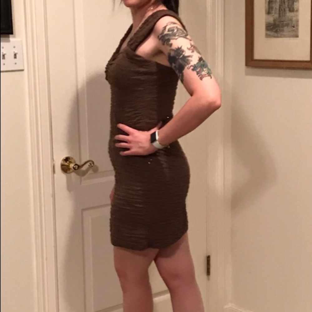 New with tags Cute Mocha mini dress - Picture 3 of 5